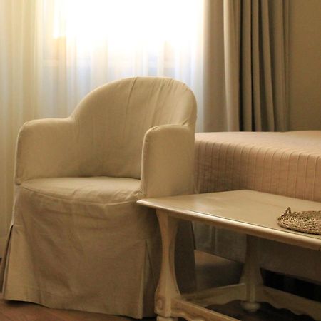 Hotel Touring Livorno Esterno foto