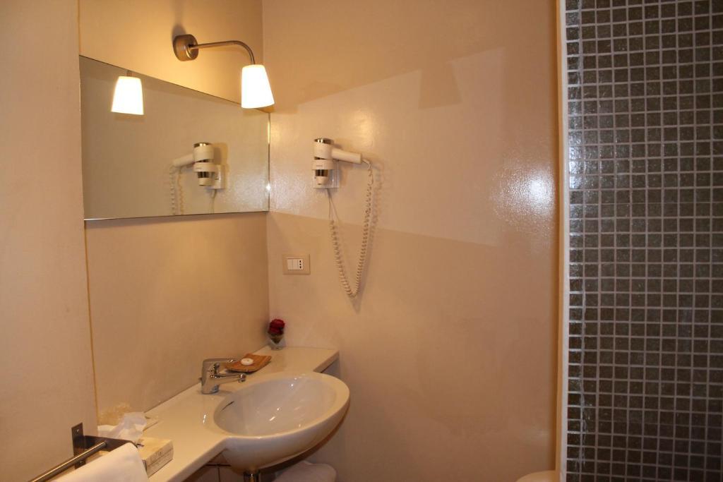 Hotel Touring Livorno Camera foto