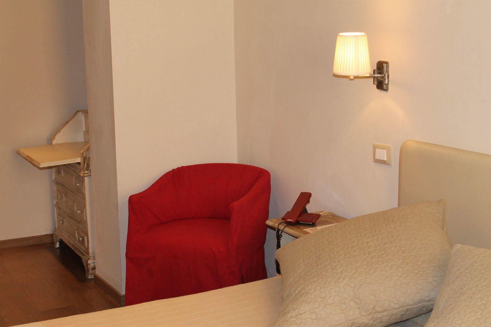 Hotel Touring Livorno Esterno foto